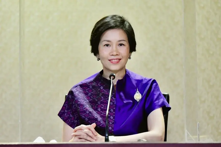 นางสาวรัชดา ธนาดิเรก โฆษกประจำสำนักนายกรัฐมนตรี