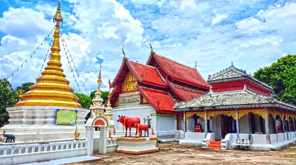 เส้นทางชุธาตุเมืองรอง 2 กำแพงเพชร-ตาก-เถินบุรี