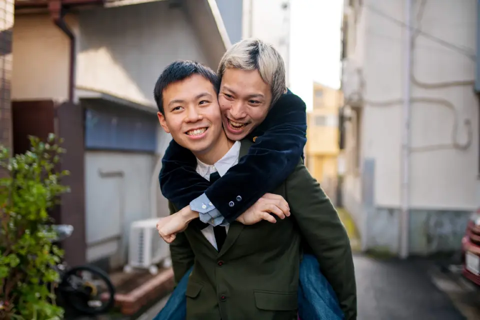 ผลสำรวจชี้ LGBTQ+ ไทย 60% ยอมปกปิดตัวตน แลกเที่ยวจุดหมายในฝัน