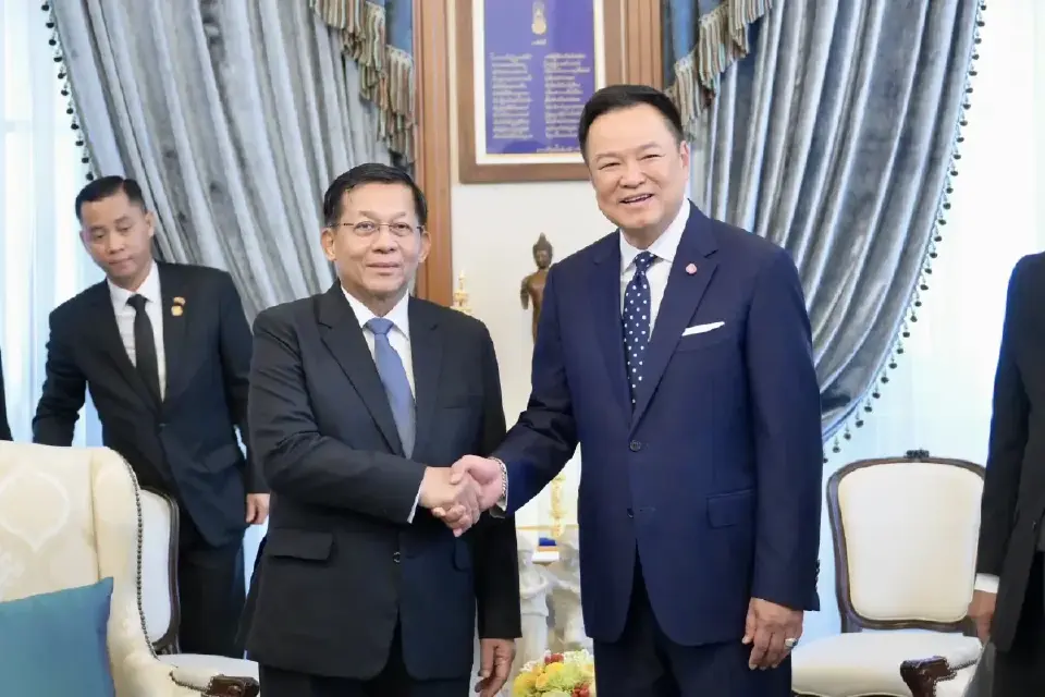 นายกรัฐมนตรีไทยให้การต้อนรับประธานาธิบดีเมียนมาอย่างเป็นทางการ ก่อนหารือข้อราชการ ณ ทำเนียบรัฐบาล 