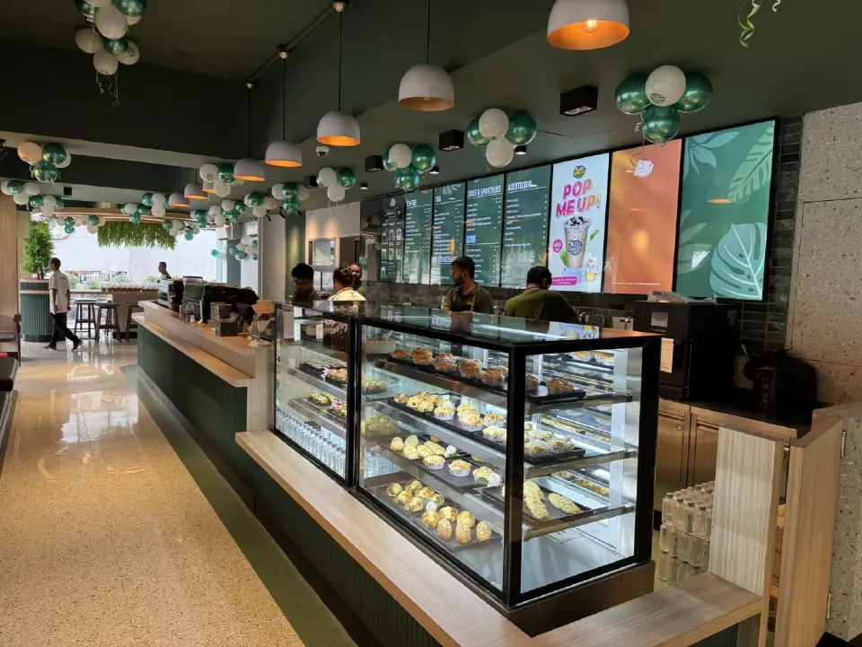 โออาร์ร่วมกับบาชุนดารา กรุ๊ป เปิดตัวร้าน Café Amazon สาขาแรกอย่างเป็นทางการ ณ กรุงธากา สาธารณรัฐประชาชนบังกลาเทศ 