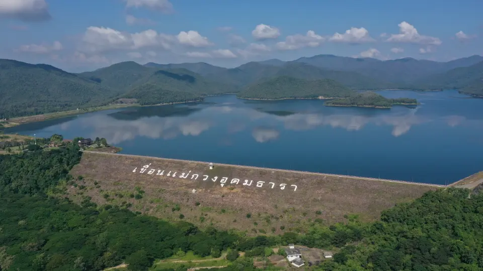 กรมชลฯ เตือนฝนเหนือ-อีสานยังหนัก จับตา 12 จังหวัดเสี่ยงน้ำท่วม เร่งพร่องรับน้ำ