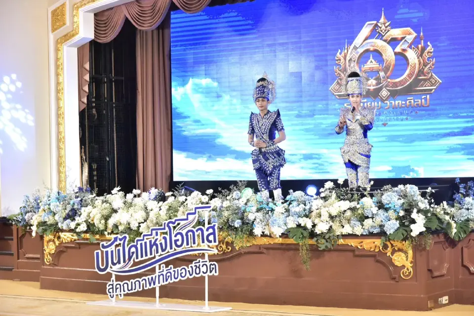 เปิดเบื้องหลัง 'ระเบียบวาทะศิลป์' สู้หนี้นอกระบบ พลิกชีวิตด้วยกองทุนหมู่บ้าน