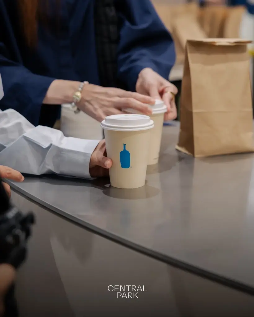 รู้จัก Blue Bottle กาแฟขวดฟ้าจากสหรัฐฯ ปักหมุด เซ็นทรัล พาร์ค ชิงตลาด 3 หมื่นล้าน