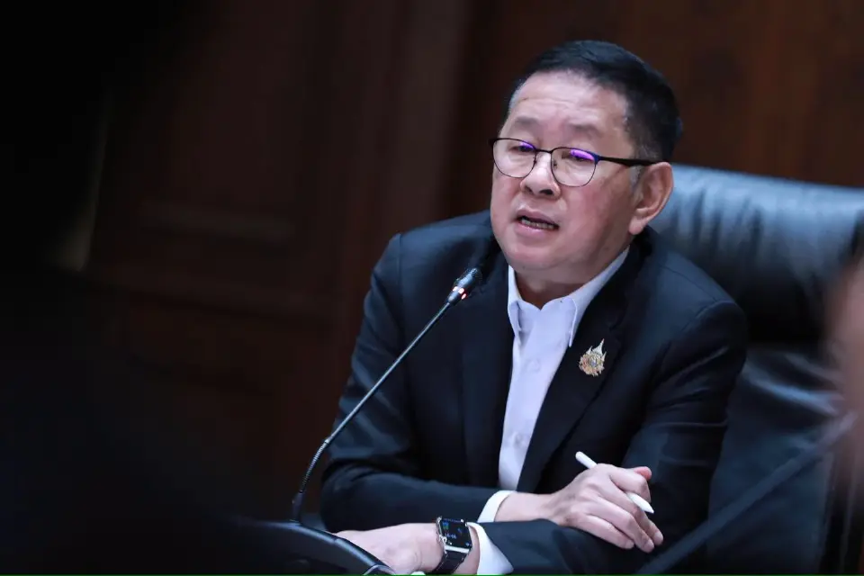 นายประเสริฐ จันทรรวงทอง รัฐมนตรีว่าการกระทรวงศึกษาธิการ