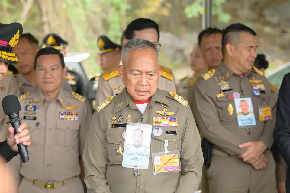 ราชเลขานุการในพระองค์ฯ ติดตาม ‘หุบกะพง-ห้วยทรายใต้’ เร่งเสริมความมั่นคงน้ำเพชรบุรี