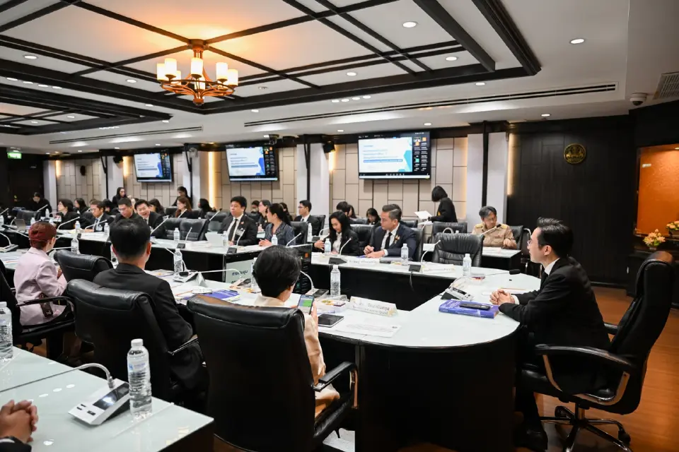 'ยศชนัน' ชูโมเดลแก้จน 2 มิติ ดันทุน ODOS ควบ Sandbox พัฒนาอาชีพชุมชนยั่งยืน