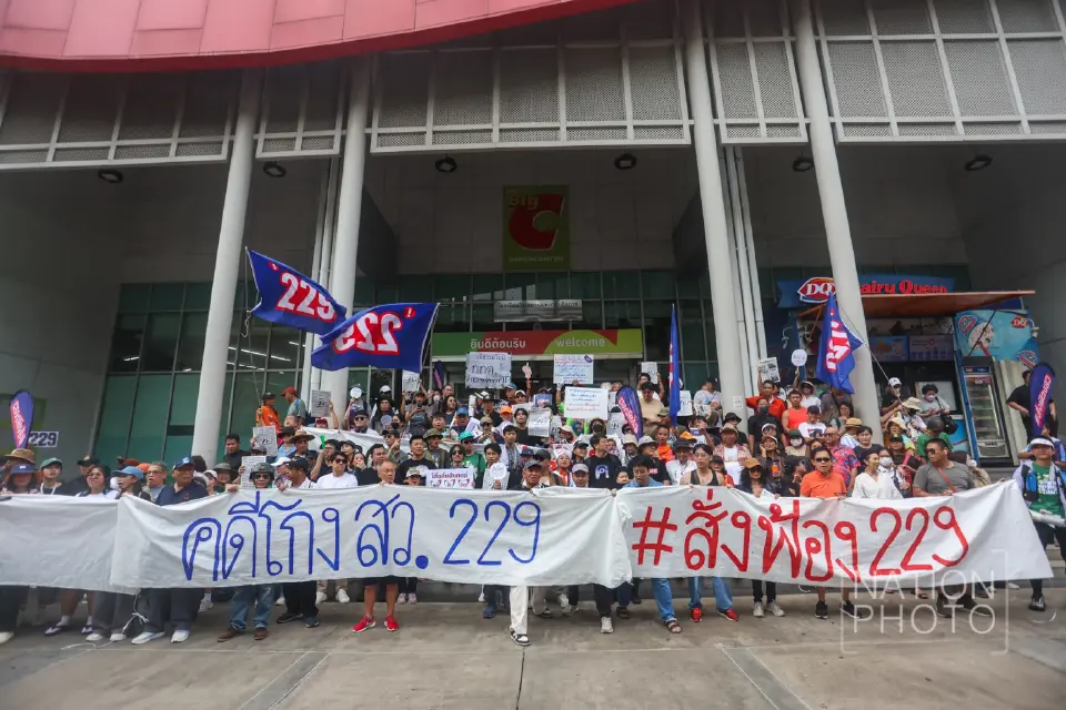 iLaw เดินกดดัน กกต. ส่งฟ้อง 229 ราย คดีฮั้ว สว. ลั่นไม่ฟ้องใคร เปิดสำนวนคนนั้น