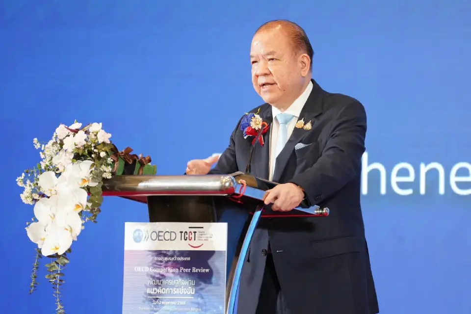 นายพิชัย นริพทะพันธุ์ อดีตรัฐมนตรีว่าการกระทรวงพาณิชย์