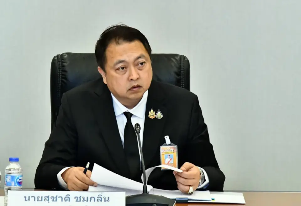 นายสุชาติ ชมกลิ่น รัฐมนตรีว่าการกระทรวงทรัพยากรธรรมชาติและสิ่งแวดล้อม 