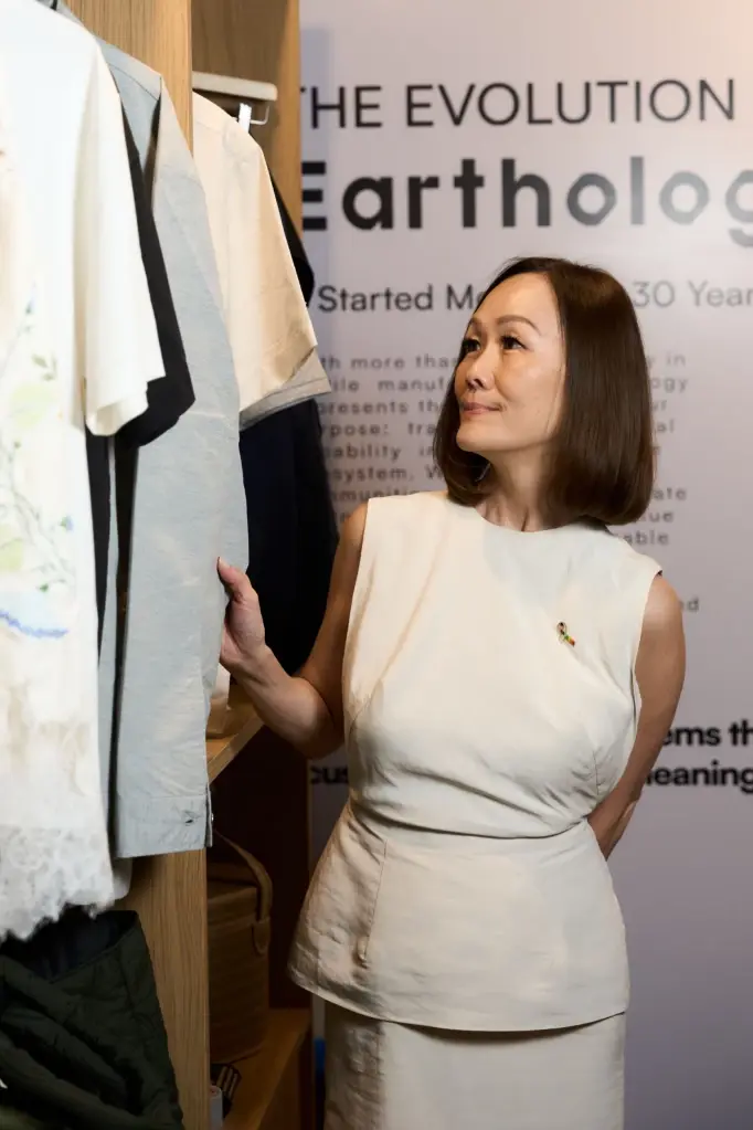 กฤติกา ชัยวิไล ผู้ก่อตั้ง Earthology Studio และรองประธานฝ่ายการตลาด บริษัท ไทยแทฟฟิต้า จำกัด (Thai Taffeta) 