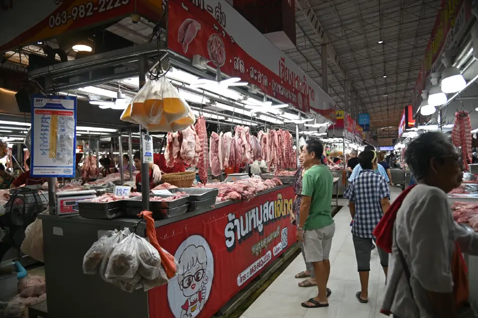 ร้านขายเนื้อ ในตลาดสด 