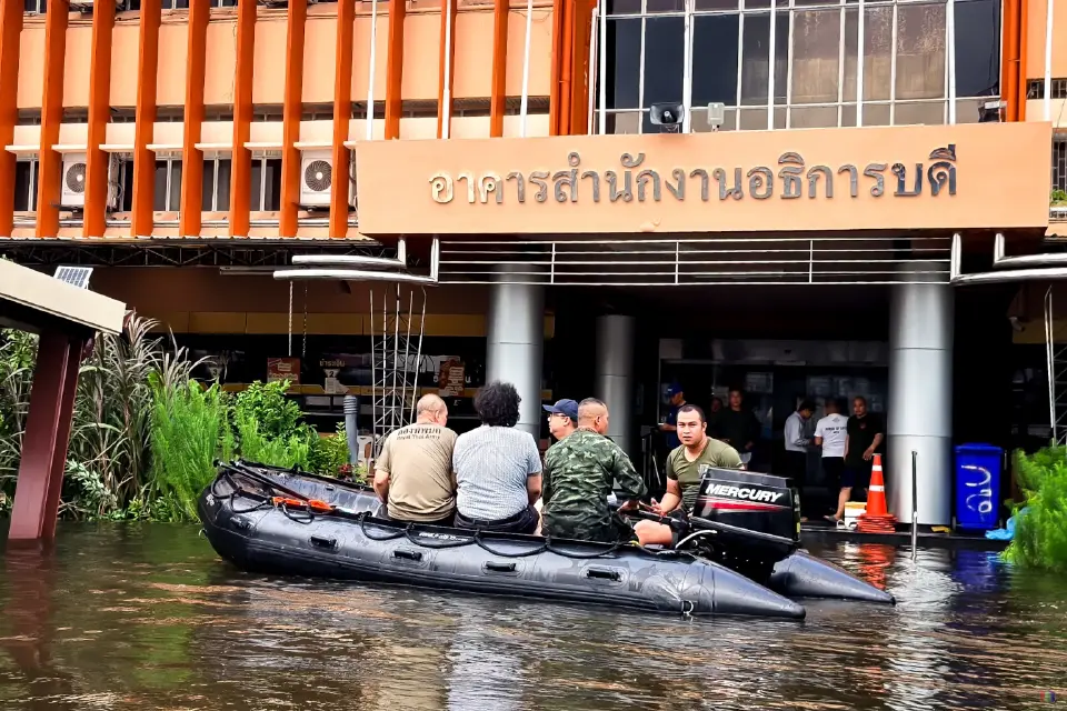 วิกฤตน้ำท่วมรามคำแหง หนักสุดรอบหลายสิบปี คาดความเสียหายเกิน 200 ล้าน