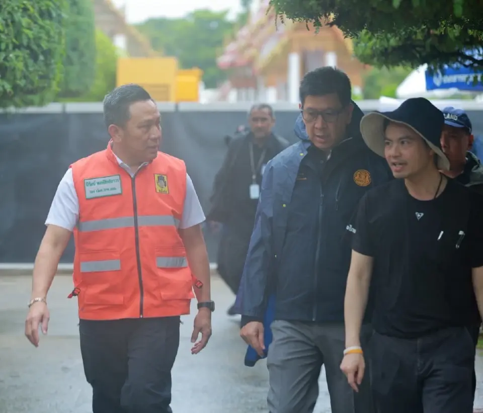 “เอกนิติ-วราวุธ-ภราดร” ลงพื้นที่อยุธยา ติดตามน้ำลุ่มเจ้าพระยา เร่งช่วยผู้ประสบภัย