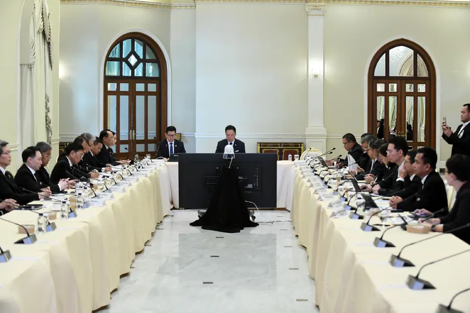 นายอนุทิน ชาญวีรกูล นายกรัฐมนตรีและรัฐมนตรีว่าการกระทรวงมหาดไทย เป็นประธานเปิดการประชุมคณะกรรมการนโยบายการประกอบกิจการดาต้าเซ็นเตอร์แห่งชาติ ครั้งที่ 1