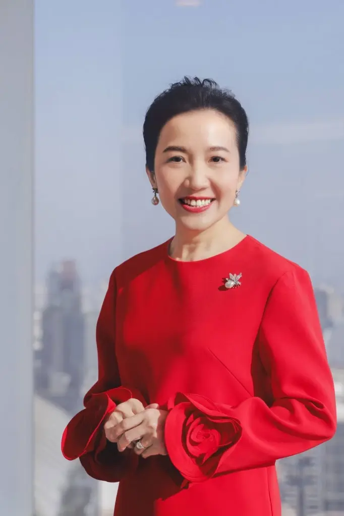 วัลลภา ไตรโสรัส ประธานเจ้าหน้าที่บริหารและกรรมการผู้จัดการใหญ่ บริษัท แอสเสท เวิรด์ คอร์ป จำกัด (มหาชน) หรือ AWC