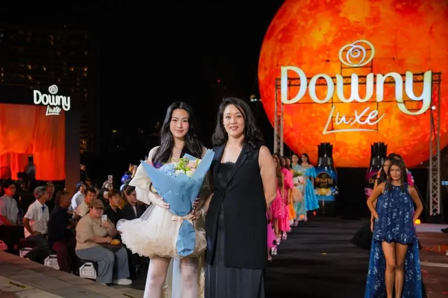 P&amp;G ส่ง Downy Luxe สร้างปรากฏการณ์ Experiential Marketing ลอยพระอาทิตย์ยักษ์กลางเจ้าพระยา 