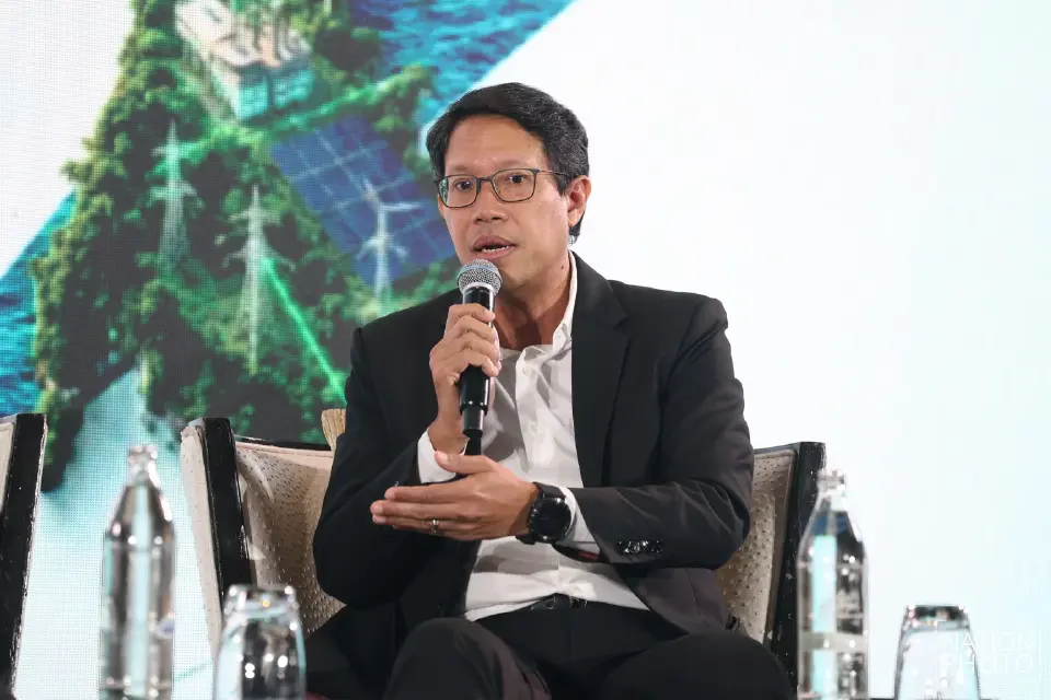 ​อัครินทร์ ประเทืองสิทธิ์ ประธานเจ้าหน้าที่บริหาร บริษัท ดับบลิวเอชเอ ยูทิลิตี้ส์ แอนด์ พาวเวอร์ จำกัด (มหาชน)
