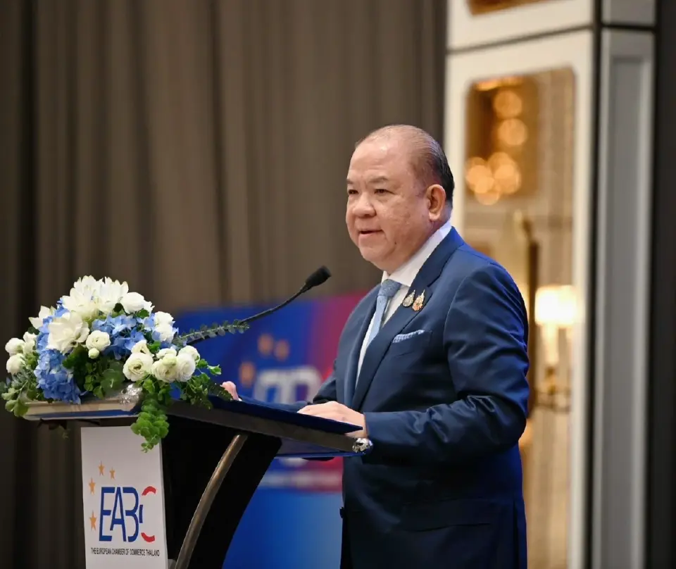 พิชัย นริพทะพันธุ์ 
