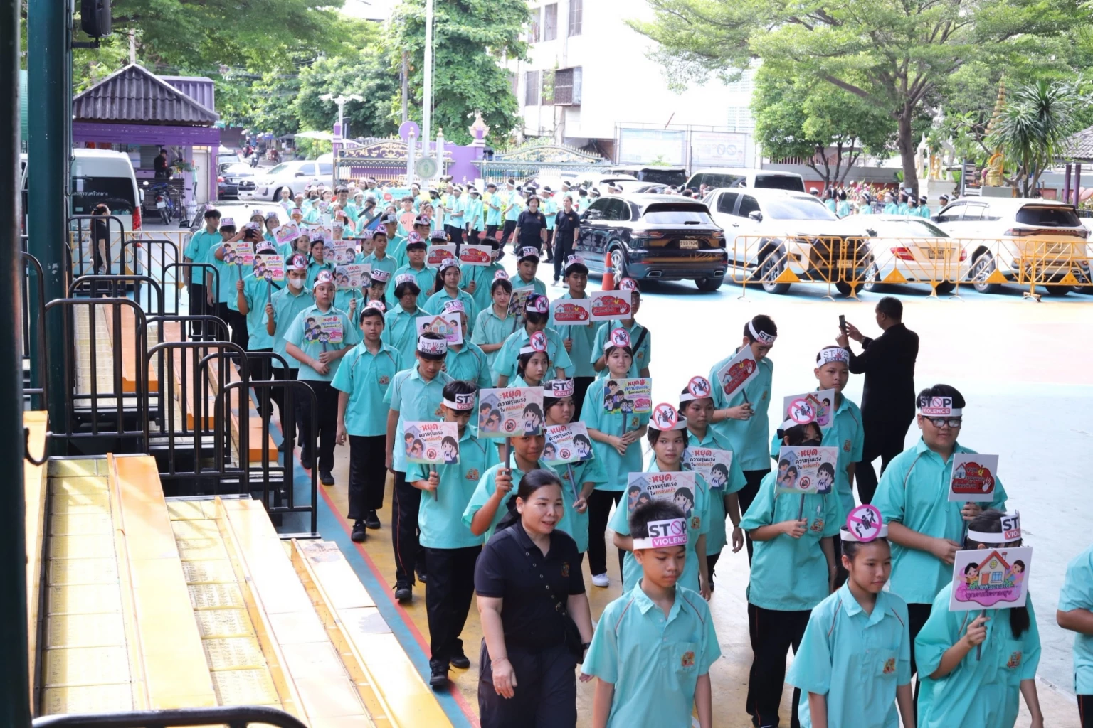 ศาลเยาวชนและครอบครัวกลางรุกให้ความรู้ด้านกฎหมายป้องกันตัวเองของเยาวชน 