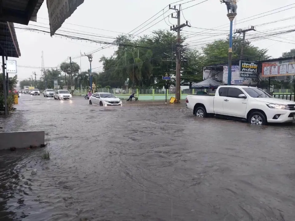 น้ำท่วมขังในจังหวัดเพชรบูรณ์ 