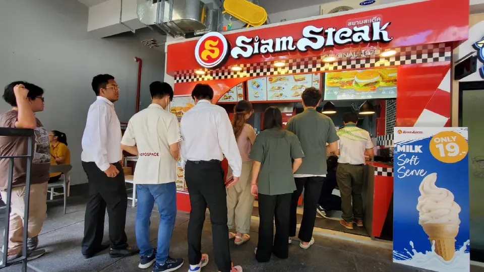 น้ำท่วมกรุงเทพฯ กระทบโรงงาน ขนส่งสะดุด เร่งปรับแผนรับมือ 