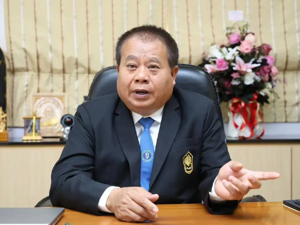 นายเพิก เลิศวังพง อดีตประธานกรรมการการยางแห่งประเทศไทย (กยท.) และอดีตรักษาการแทนผู้ว่าการการยางแห่งประเทศไทย และหนึ่งในผู้สมัครเข้ารับการสรรหาผู้ว่าการ กยท. 
