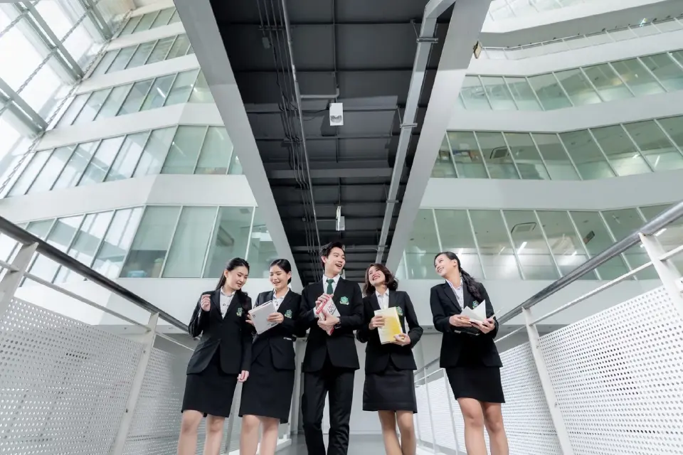 สถาบันการจัดการปัญญาภิวัฒน์ (PIM) จากโมเดล "เรียนไป ทำงานไป จบไปแล้วได้งานทำ" 