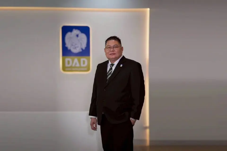 ดร.ธีธัช สุขสะอาด กรรมการผู้จัดการ ธพส. 