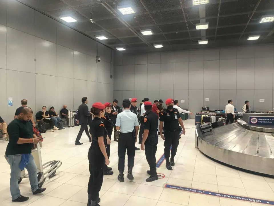 สนามบินสุวรรณภูมิเร่งการบินไทย แก้ปัญหาพนักงานภาคพื้นขาดแคลน ผู้โดยสารรอกระเป๋าอ่วม