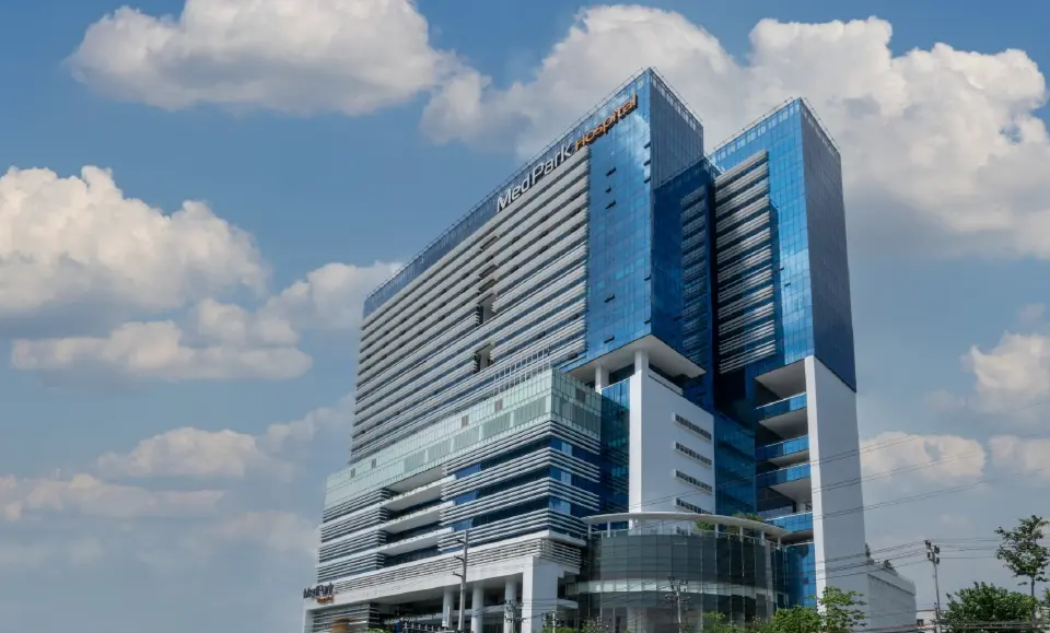 โรงพยาบาลเมดพาร์ค 