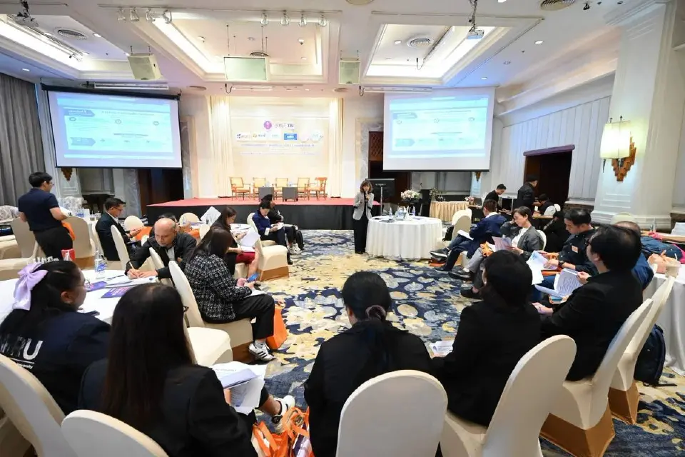 สศช.-บพท. สัมมนาเชิงปฏิบัติการแผนพัฒนาเศรษฐกิจและสังคมแห่งชาติ ฉบับที่ 14 ประเด็นการแก้ปัญหาความยากจนประเทศไทย