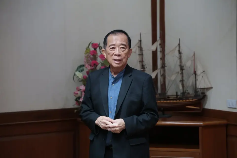 ผู้ช่วยศาสตราจารย์ วุฒิศักดิ์ ลาภเจริญทรัพย์ รักษาราชการแทนอธิการบดี
