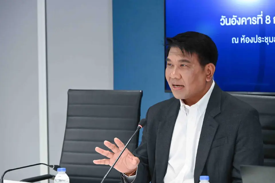 นายธนวรรธน์ พลวิชัย อธิการบดีมหาวิทยาลัยหอการค้าไทย