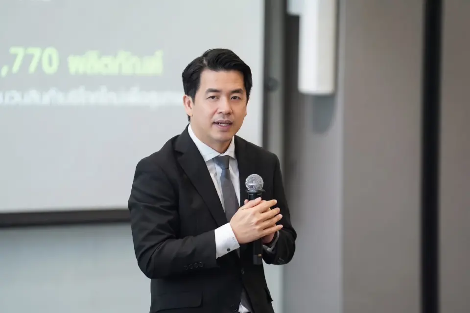 ดร.ธีระพล ถนอมศักดิ์ยุทธ ประธานคณะผู้บริหารด้านความยั่งยืนองค์กรและการพัฒนากลยุทธ์ เครือเจริญโภคภัณฑ์