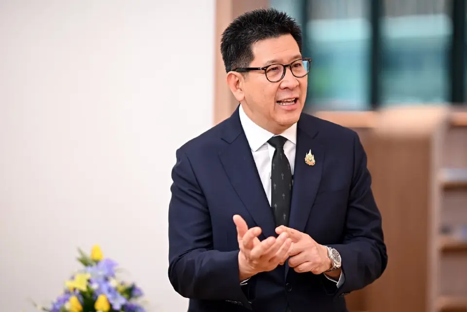 นายเอกนิติ นิติทัณฑ์ประภาศ รองนายกรัฐมนตรีและรัฐมนตรีว่าการกระทรวงการคลัง 