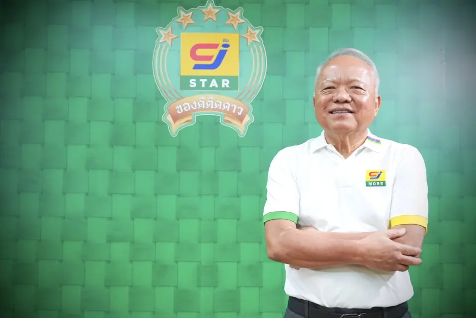 นายเสถียร เสถียรธรรมะ ประธานเจ้าหน้าที่บริหาร กลุ่มคาราบาว