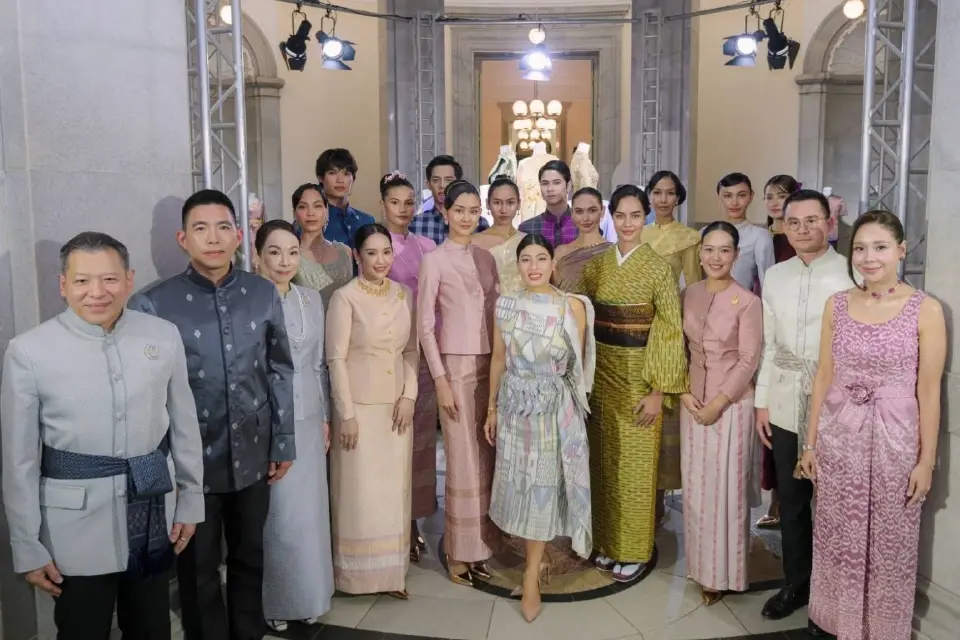เจ้าฟ้าสิริวัณณวรีฯ ทรงนำทัพ เปิดรันเวย์ 'ชุดไทยพระราชนิยม' บุกโตเกียว