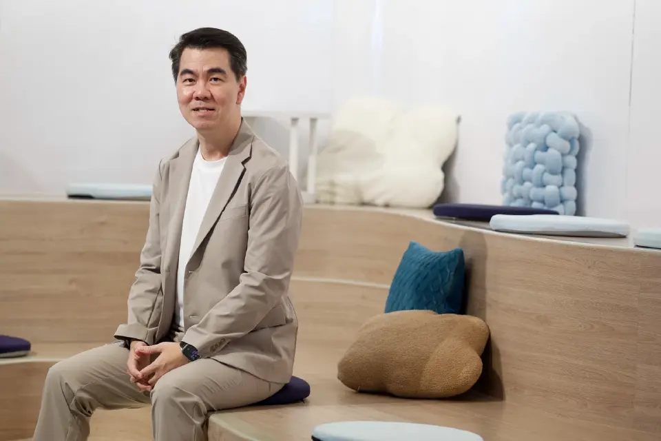 นพ.วิทยา วันเพ็ญ รองกรรมการผู้อำนวยการ และจิตแพทย์ประจำโรงพยาบาลพระรามเก้า