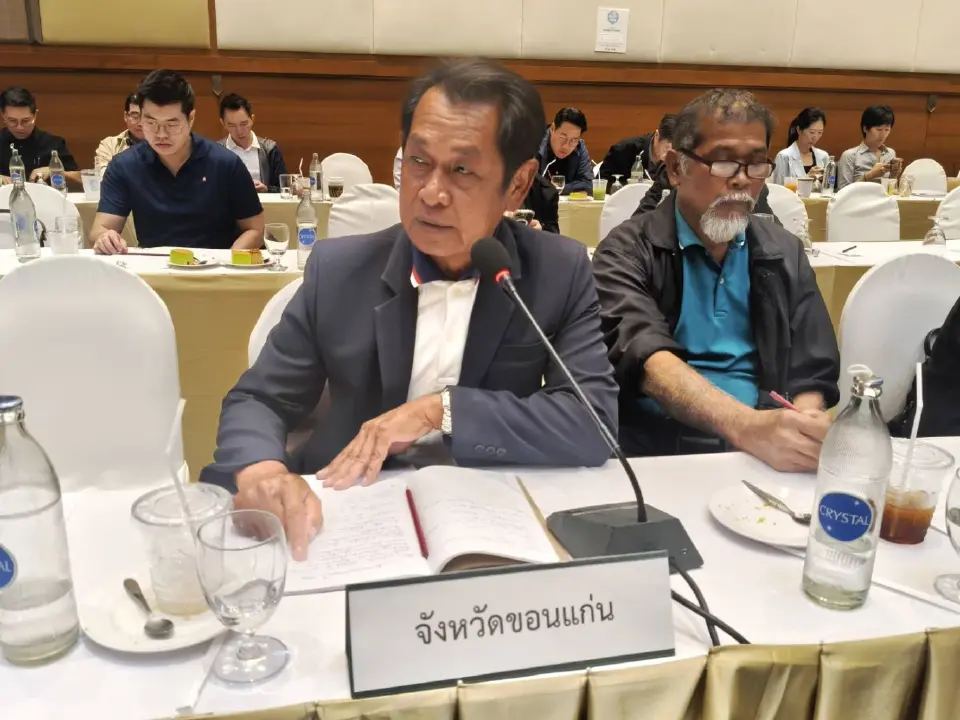 ข้าวหอมมะลิไทยหนาว  กัมพูชา-เวียดนาม รุกชิงตลาดสหรัฐฯ ชาวนา 18 จังหวัด ผนึกผู้ส่งออกสู้