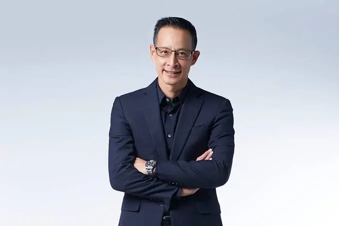 นายสาระ ล่ำซำ ประธานเจ้าหน้าที่บริหาร บริษัท เมืองไทยประกันชีวิต จำกัด (มหาชน)
