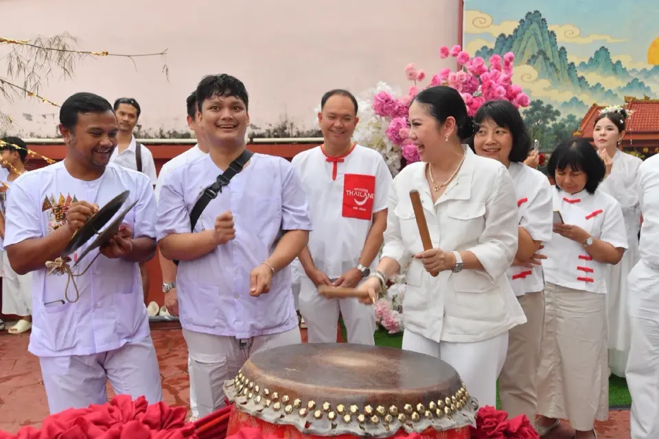 เริ่มประเพณีถือศีลกินผักพังงา ผู้ว่าททท.ร่วมยกเสาโกเต้ง 186 ปี ศาลเจ้ากระโสมเต้าโบ้เก้ง