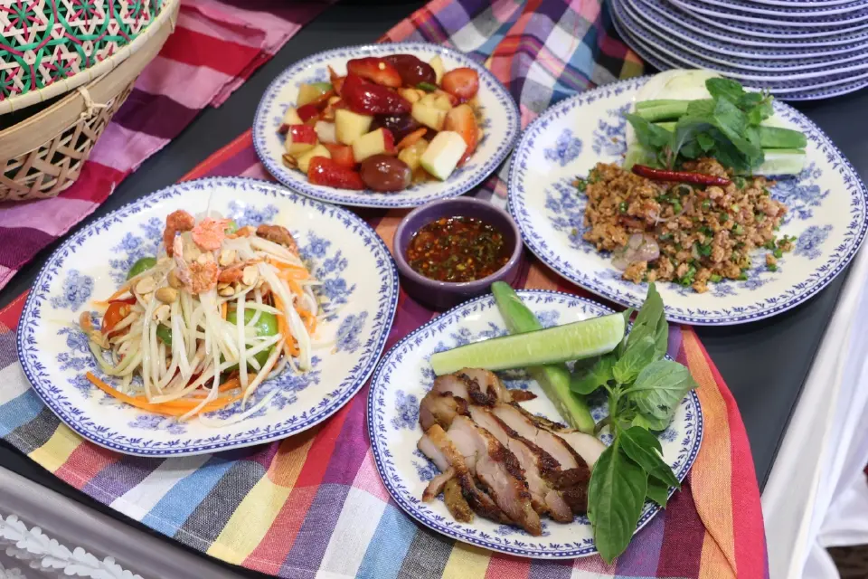 สยามพิวรรธน์ ร่วมต้อนรับคู่สมรสรัฐมนตรีว่าการกระทรวงการคลังและผู้ว่าการธนาคารกลาง