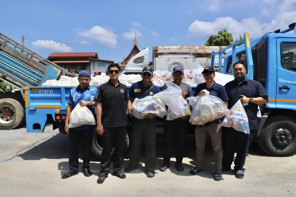 สรรเพชญ บุญญามณี มอบหน่วยงานในสังกัดกระทรวงคมนาคม ส่งถุงยังชีพ ช่วยชาวอธุยยาน้ำท่วม