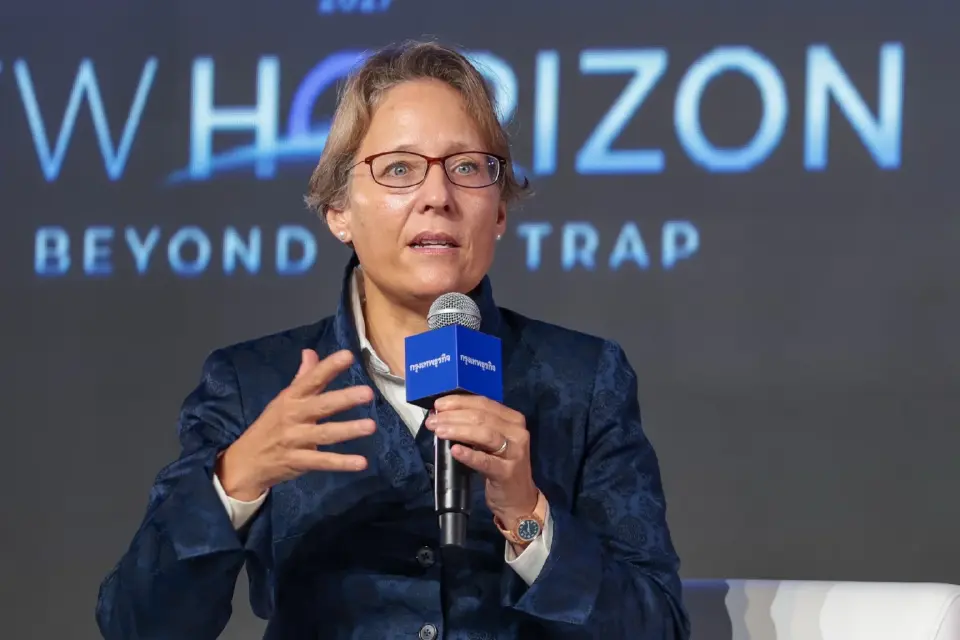 Franziska Ohnsorge Chief Economist for Asia ธนาคารโลก