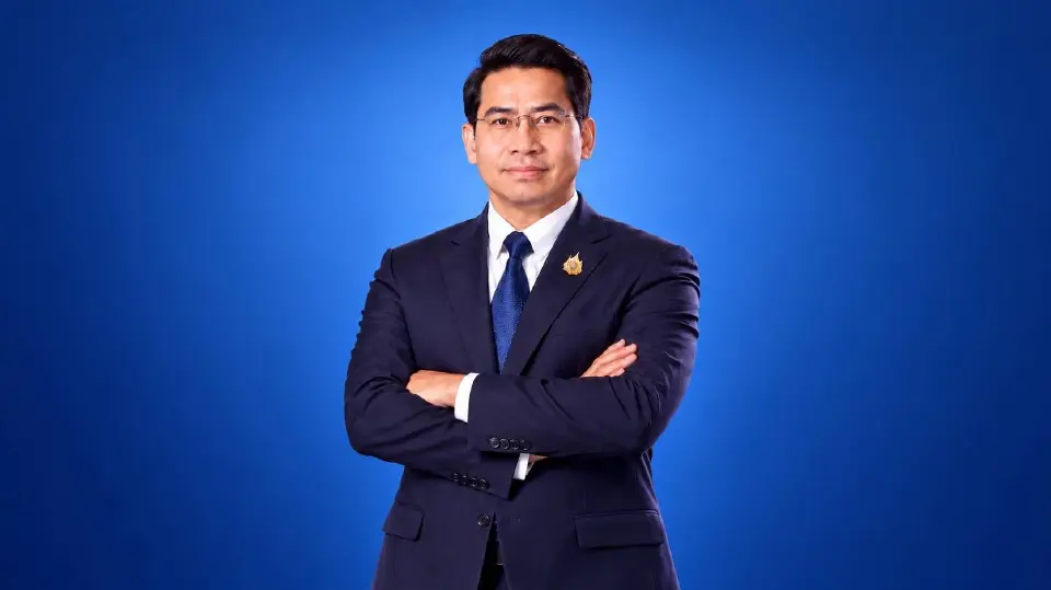 ดร.ณัฐวุฒิ วงศ์เนียม ผู้ก่อตั้งและประธานกรรมการผู้จัดการใหญ่ บริษัท AURELIAN GROUP จำกัด 