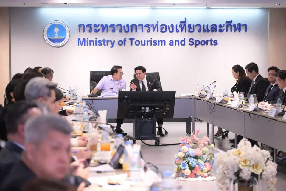 ไฟเขียวเก็บค่าธรรมเนียมนักท่องเที่ยว ลดภาระค่ารักษา 7 พันล้าน ดันเม็ดเงินเข้าไทย 8 พันล้าน