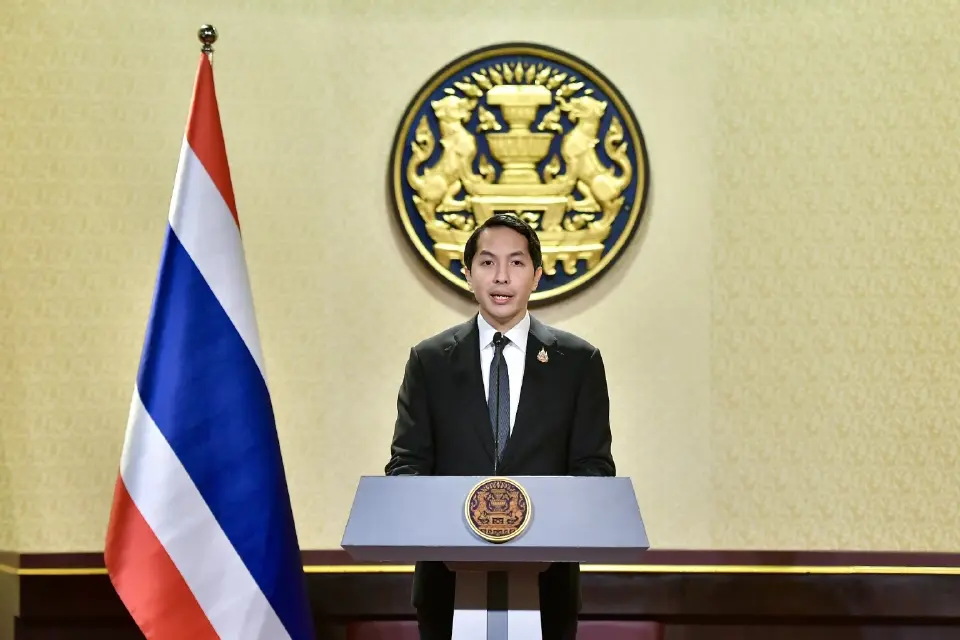 ดร.สันติธาร เสถียรไทย กรรมการผู้ช่วยรัฐมนตรีประจำกระทรวงการคลัง