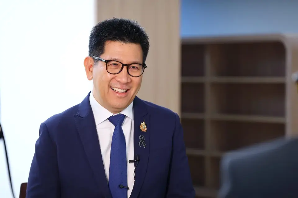 นายเอกนิติ นิติทัณฑ์ประภาศ รองนายกรัฐมนตรี และรัฐมนตรีว่าการกระทรวงการคลัง