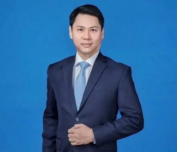 นายกฤษ อุตตมะเวทิน